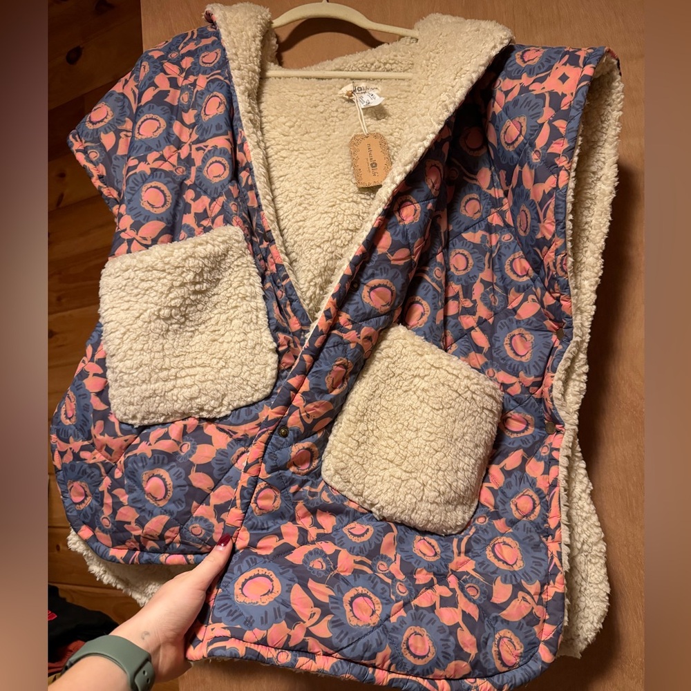 natural life comfy sherpa vest!!!